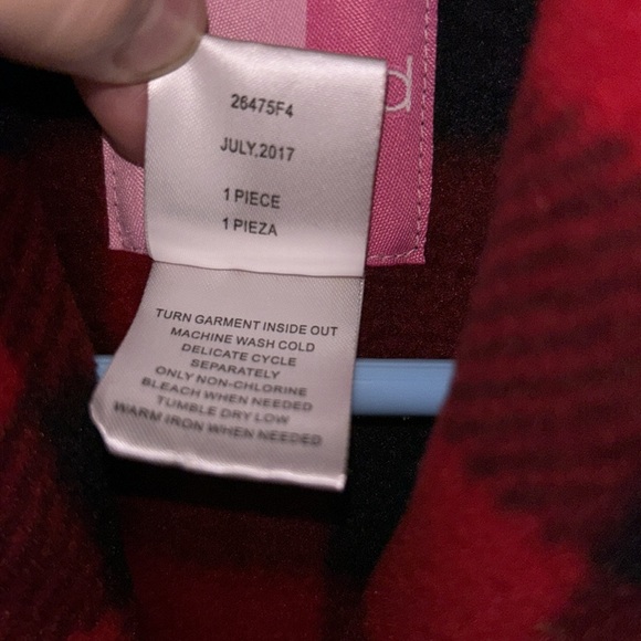 EUC goodlad one size red & black shoulder cover with color plaid look 36” seam - Picture 4 of 8